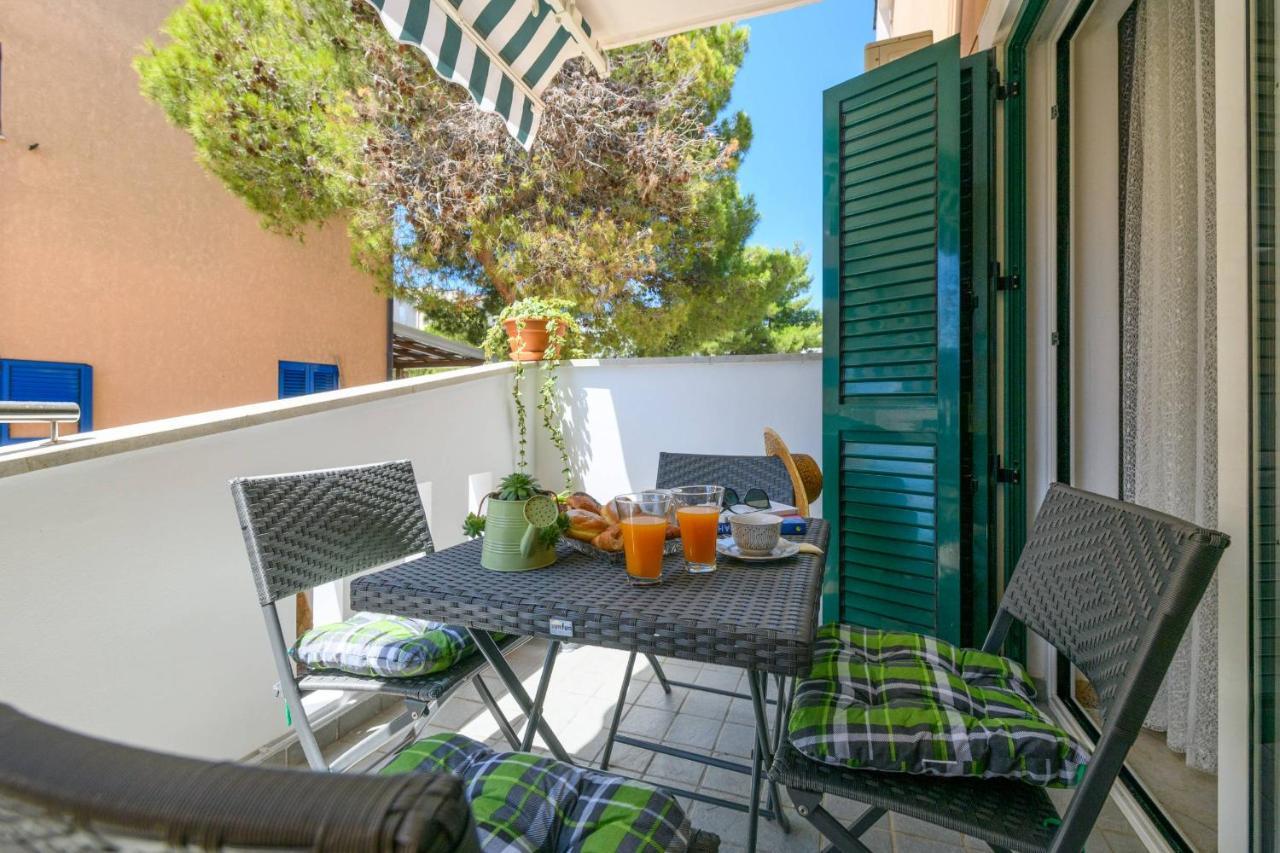 Apartment Sea Premantura Exterior foto