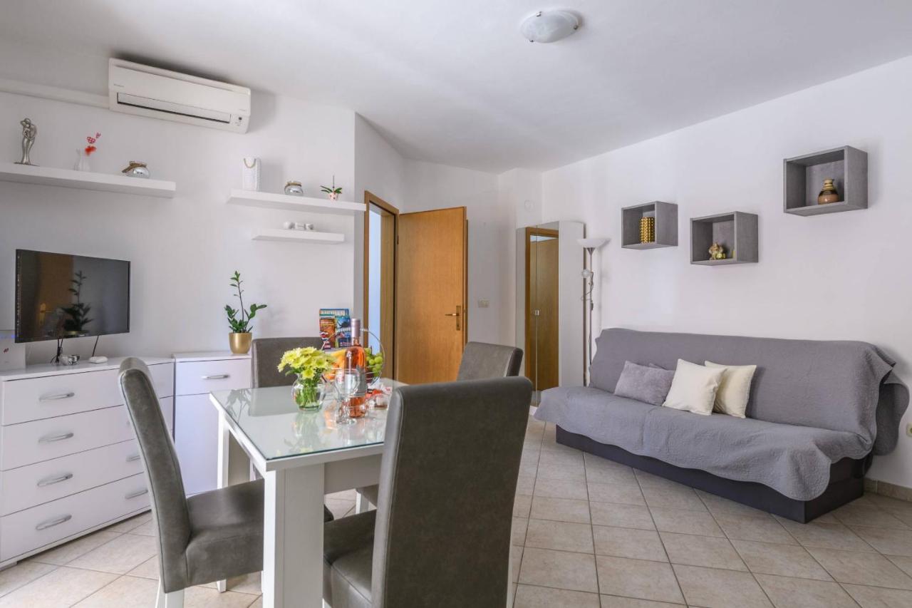 Apartment Sea Premantura Exterior foto